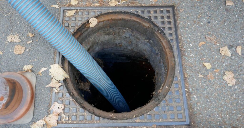 Encanador 24h em Criciúma | Bombeiro Hidráulico Perto de Mim Desentupimento de Esgoto